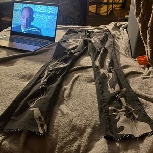 Stacked Legged jeans